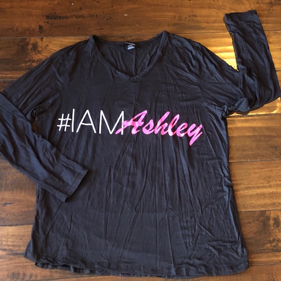 NEW! #IAMASHLEY Graphic Shirt ✨ - Picture 3 of 3